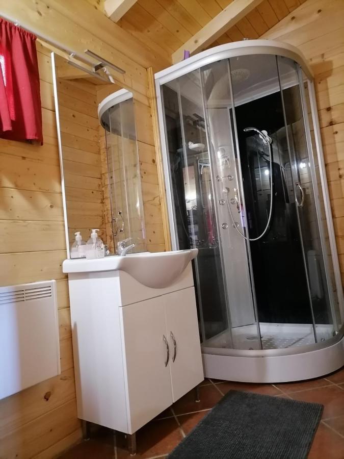 Apartma Suzy Pobegi Exteriér fotografie